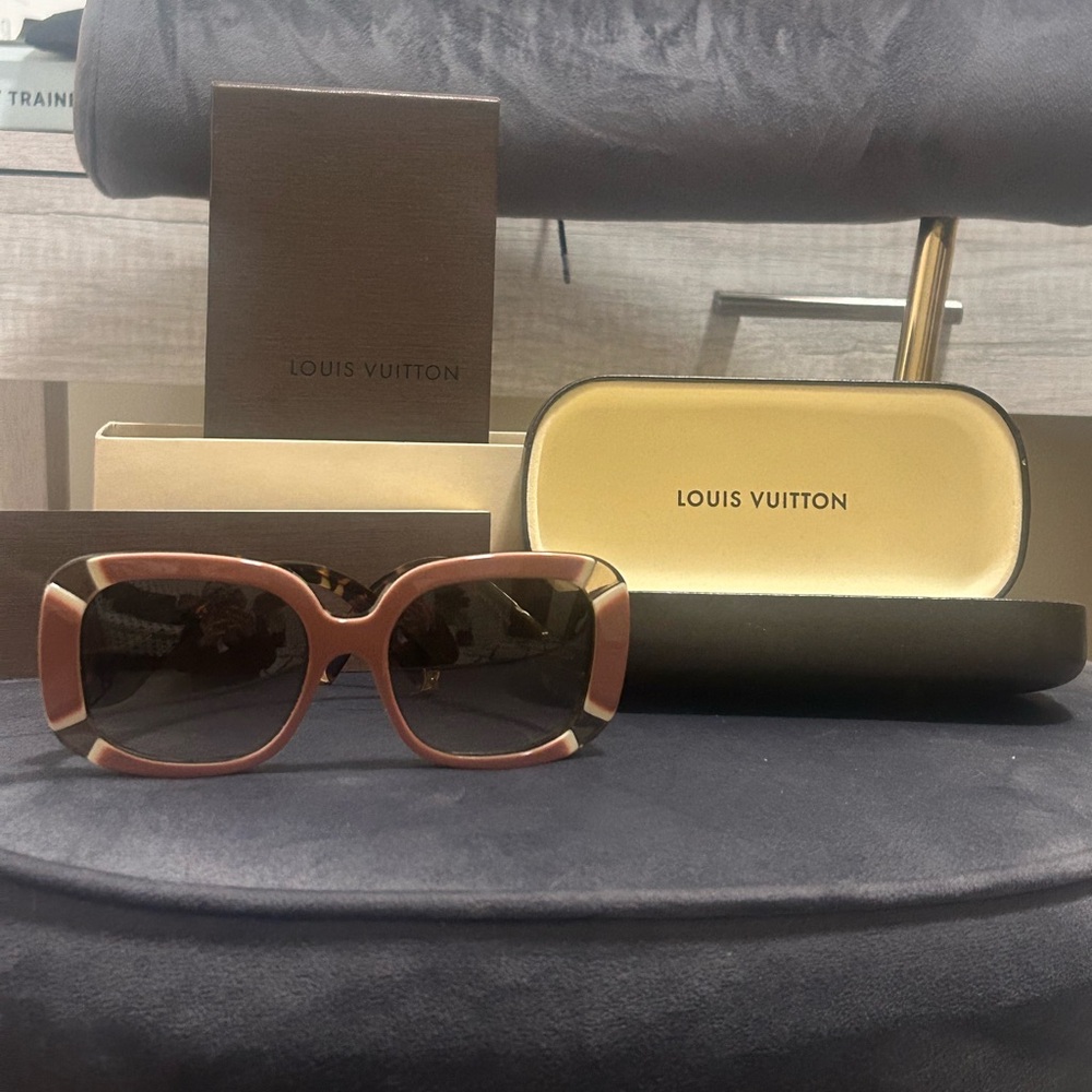 Authentic Rare Vintage Louis Vuitton Sunglasses Worn Once